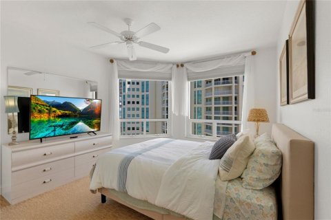 Condo in Clearwater, Florida, 2 bedrooms  № 1877081 - photo 19