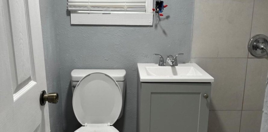 Appartement à Lake Worth, Floride 1 chambre, 41.81 m2 № 1216076
