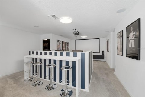 House in Kissimmee, Florida 9 bedrooms, 405.33 sq.m. № 2099559 - photo 15