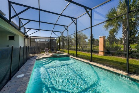 House in Kissimmee, Florida 9 bedrooms, 405.33 sq.m. № 2099559 - photo 24