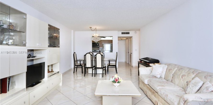 Condo in Hollywood, Florida, 1 bedroom  № 2060233