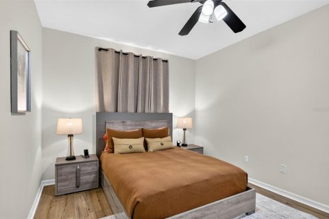 Condo in Tampa, Florida, 1 bedroom  № 2377921 - photo 13