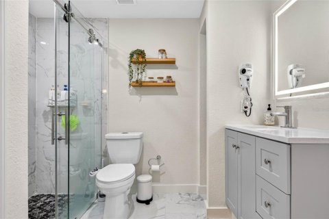 Condo in Tampa, Florida, 1 bedroom  № 2377921 - photo 17