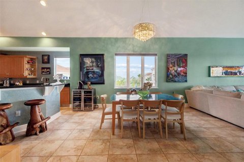 Condo in Apollo Beach, Florida, 4 bedrooms  № 2149443 - photo 23
