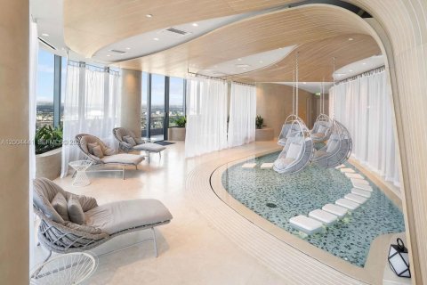 Condo in Miami, Florida, 2 bedrooms  № 2068603 - photo 27