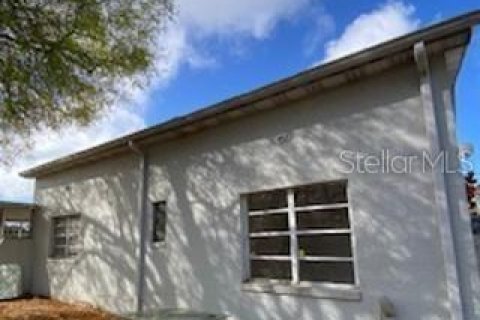 House in Sebring, Florida 2 bedrooms, 128.21 sq.m. № 2234303 - photo 7