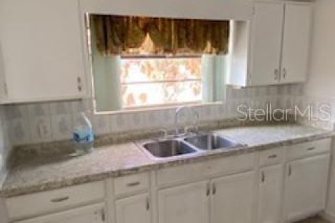 House in Sebring, Florida 2 bedrooms, 128.21 sq.m. № 2234303 - photo 21