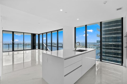 Copropriété à louer à Miami, Floride: 4 chambres, 239.87 m2 № 1963914 - photo 3