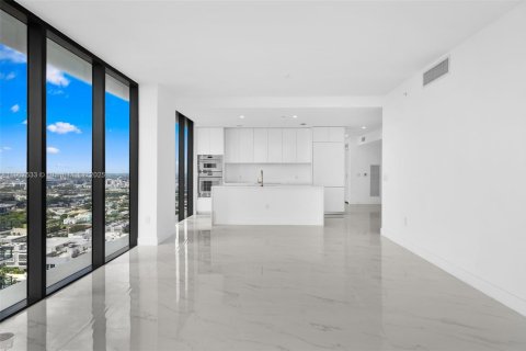 Copropriété à louer à Miami, Floride: 4 chambres, 239.87 m2 № 1963914 - photo 19