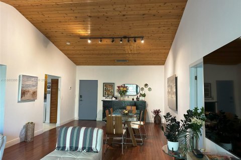Condo in Key Biscayne, Florida, 2 bedrooms  № 1890374 - photo 12
