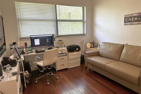 Condo in Key Biscayne, Florida, 2 bedrooms  № 1890374 - photo 27