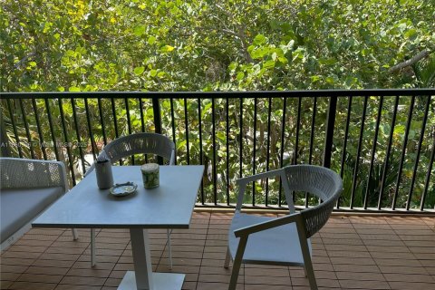 Condo in Key Biscayne, Florida, 2 bedrooms  № 1890374 - photo 18