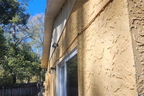 House in Lutz, Florida 3 bedrooms, 120.96 sq.m. № 2121106 - photo 25