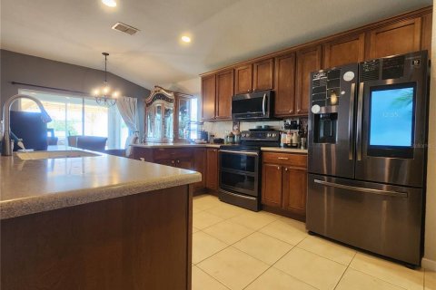 House in Ocala, Florida 4 bedrooms, 170.01 sq.m. № 1898705 - photo 5