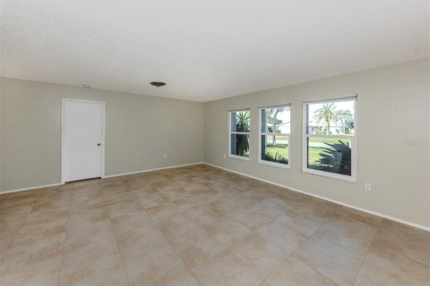 House in Venice, Florida 3 bedrooms, 155.7 sq.m. № 1733592 - photo 6