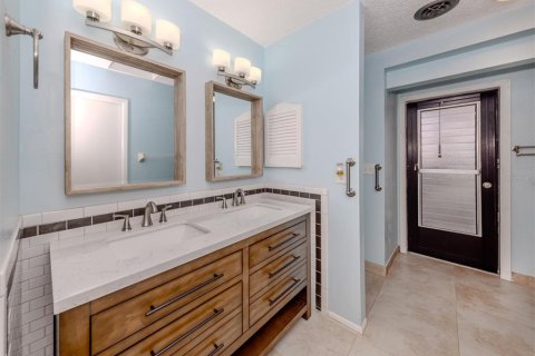 House in Venice, Florida 3 bedrooms, 155.7 sq.m. № 1733592 - photo 18