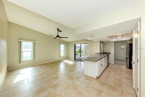 House in Venice, Florida 3 bedrooms, 155.7 sq.m. № 1733592 - photo 14