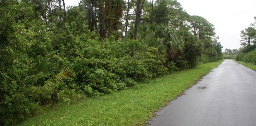 Terrain à Port Charlotte, Floride № 2228685