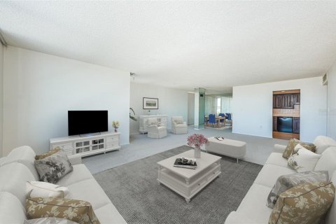 Condo in Dunedin, Florida, 2 bedrooms № 2429634 - photo 4