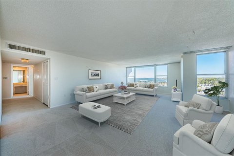Condo in Dunedin, Florida, 2 bedrooms № 2429634 - photo 3