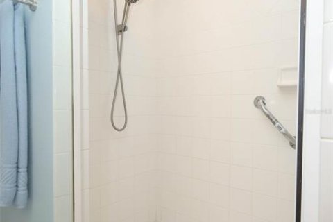 Condo in New Smyrna Beach, Florida, 3 bedrooms № 2228286 - photo 21