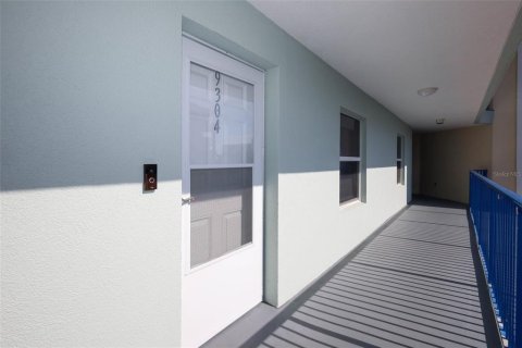 Condo in New Smyrna Beach, Florida, 3 bedrooms № 2228286 - photo 2
