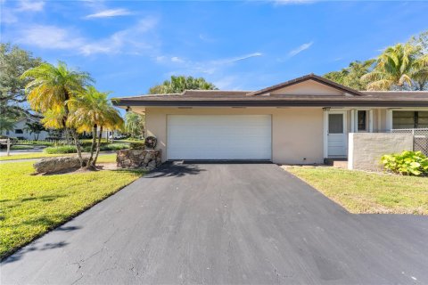 Casa en venta en Palmetto Bay, Florida, 4 dormitorios, 238.02 m2 № 2006439 - foto 4