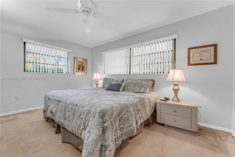 Casa en venta en Palmetto Bay, Florida, 4 dormitorios, 238.02 m2 № 2006439 - foto 26