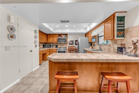 Casa en venta en Palmetto Bay, Florida, 4 dormitorios, 238.02 m2 № 2006439 - foto 15