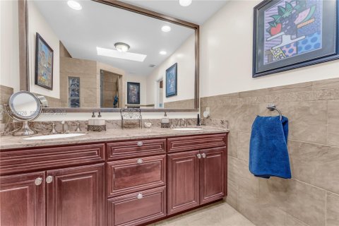 Casa en venta en Palmetto Bay, Florida, 4 dormitorios, 238.02 m2 № 2006439 - foto 24