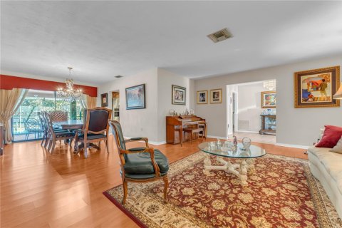 Casa en venta en Palmetto Bay, Florida, 4 dormitorios, 238.02 m2 № 2006439 - foto 11