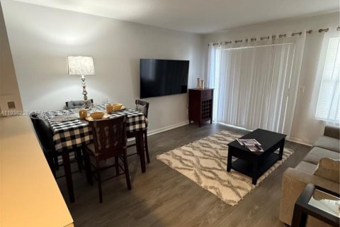 Купить кондоминиум в Палм-Бич-Гарденс, Флорида 2 спальни, 71.53м2, № 1996858 - фото 4