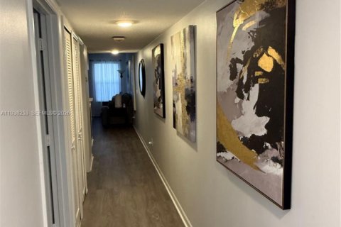 Condominio en Palm Beach Gardens, Florida, 2 dormitorios  № 1996858