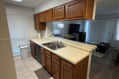 Купить кондоминиум в Палм-Бич-Гарденс, Флорида 2 спальни, 71.53м2, № 1996858 - фото 8