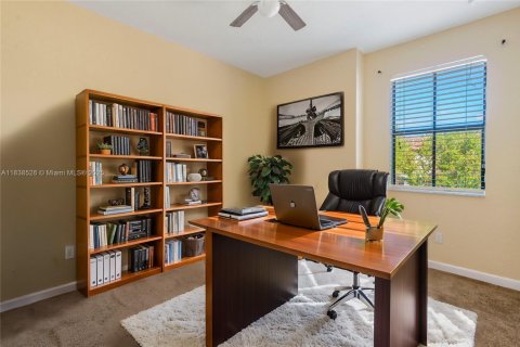 Townhouse in Coconut Creek, Florida 3 bedrooms, 136.19 sq.m. № 1825987 - photo 10