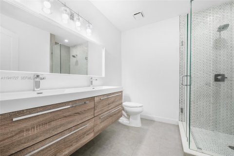 Villa ou maison à vendre à Miami, Floride: 4 chambres, 199.93 m2 № 1998669 - photo 18