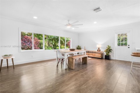 Villa ou maison à vendre à Miami, Floride: 4 chambres, 199.93 m2 № 1998669 - photo 10