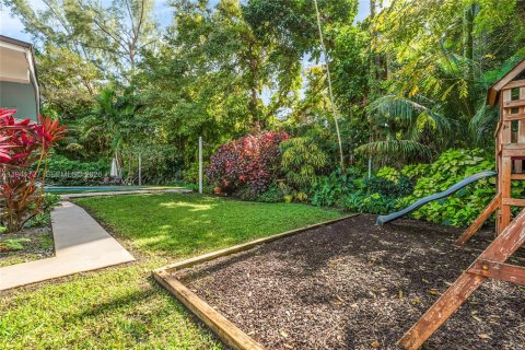Villa ou maison à vendre à Miami, Floride: 4 chambres, 199.93 m2 № 1998669 - photo 27