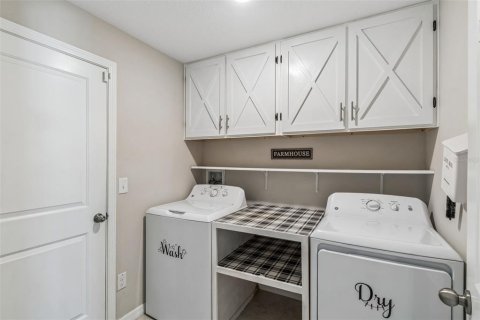 Villa ou maison à vendre à New Port Richey, Floride: 4 chambres, 179.86 m2 № 2330438 - photo 18