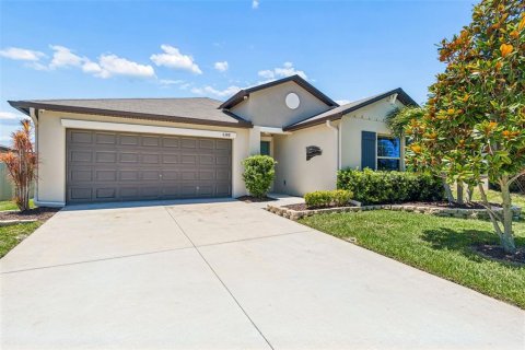 Villa ou maison à New Port Richey, Floride 4 chambres, 179.86 m2 № 2330438