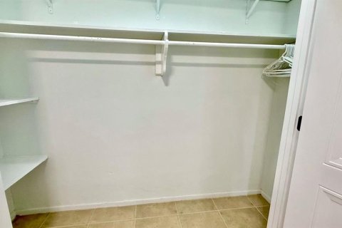 House in Bradenton, Florida 3 bedrooms, 190.73 sq.m. № 2259262 - photo 14