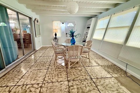 House in Bradenton, Florida 3 bedrooms, 190.73 sq.m. № 2259262 - photo 9