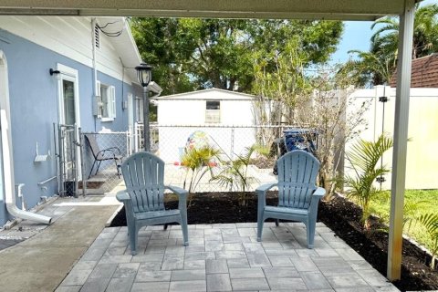 House in Bradenton, Florida 3 bedrooms, 190.73 sq.m. № 2259262 - photo 19