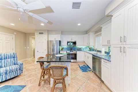 Studio in the Condo in Anna Maria, Florida № 2142634 - photo 12