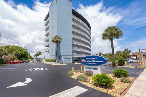 Condo in Daytona Beach, Florida, 2 bedrooms  № 2360474