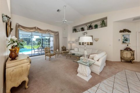 House in Venice, Florida 3 bedrooms, 217.76 sq.m. № 1810404 - photo 4