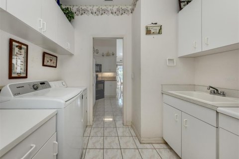 House in Venice, Florida 3 bedrooms, 217.76 sq.m. № 1810404 - photo 17