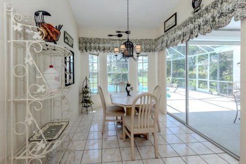 House in Venice, Florida 3 bedrooms, 217.76 sq.m. № 1810404 - photo 9