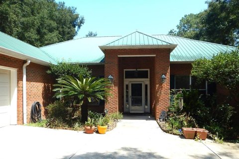 House in Melrose, Florida 6 bedrooms, 411.09 sq.m. № 2287926