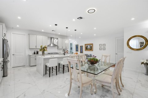 Casa en venta en Port St. Lucie, Florida, 3 dormitorios, 218.69 m2 № 2422197 - foto 12